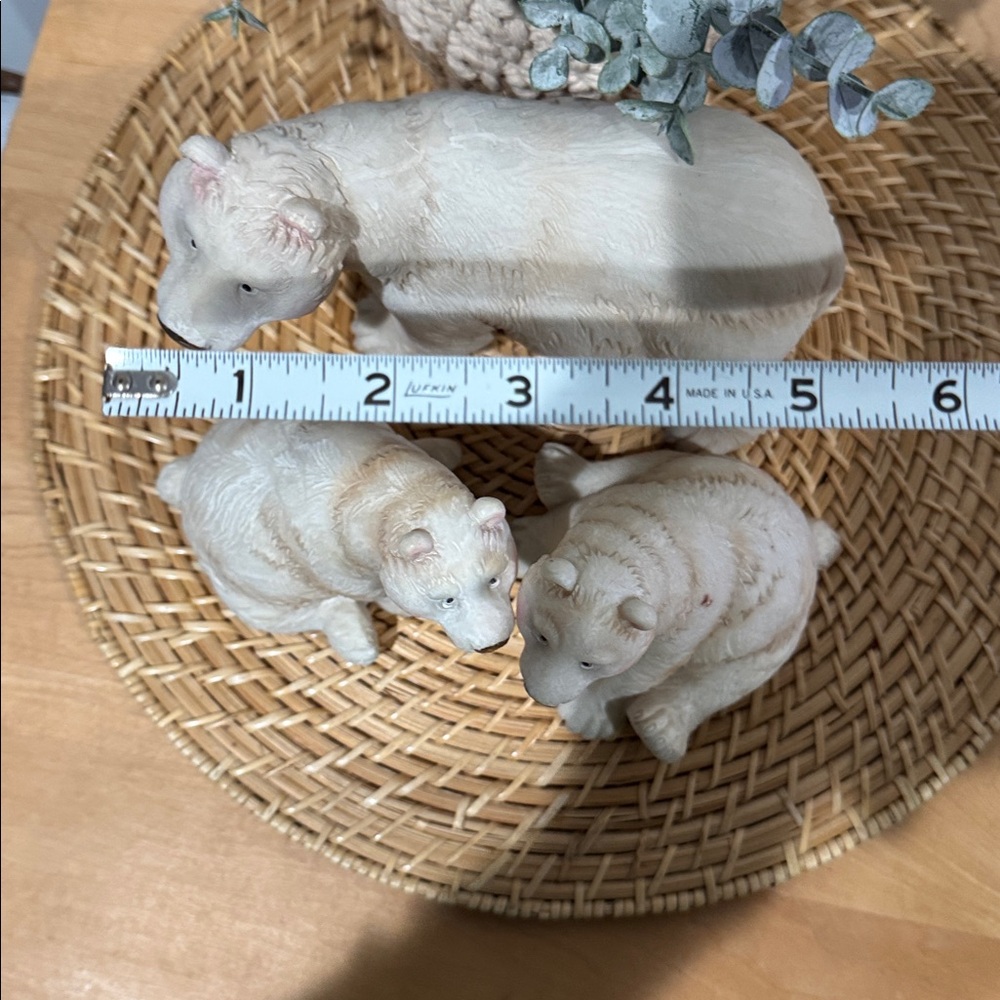 Polar Bear Family Figurines - VTG - Picture 13 of 15